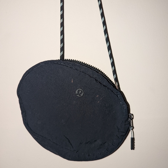 lululemon athletica Handbags - Black Lululemon Sling Bag, Good Quality
